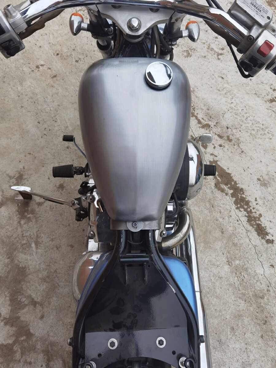 ドラッグスター400クラシックタンク