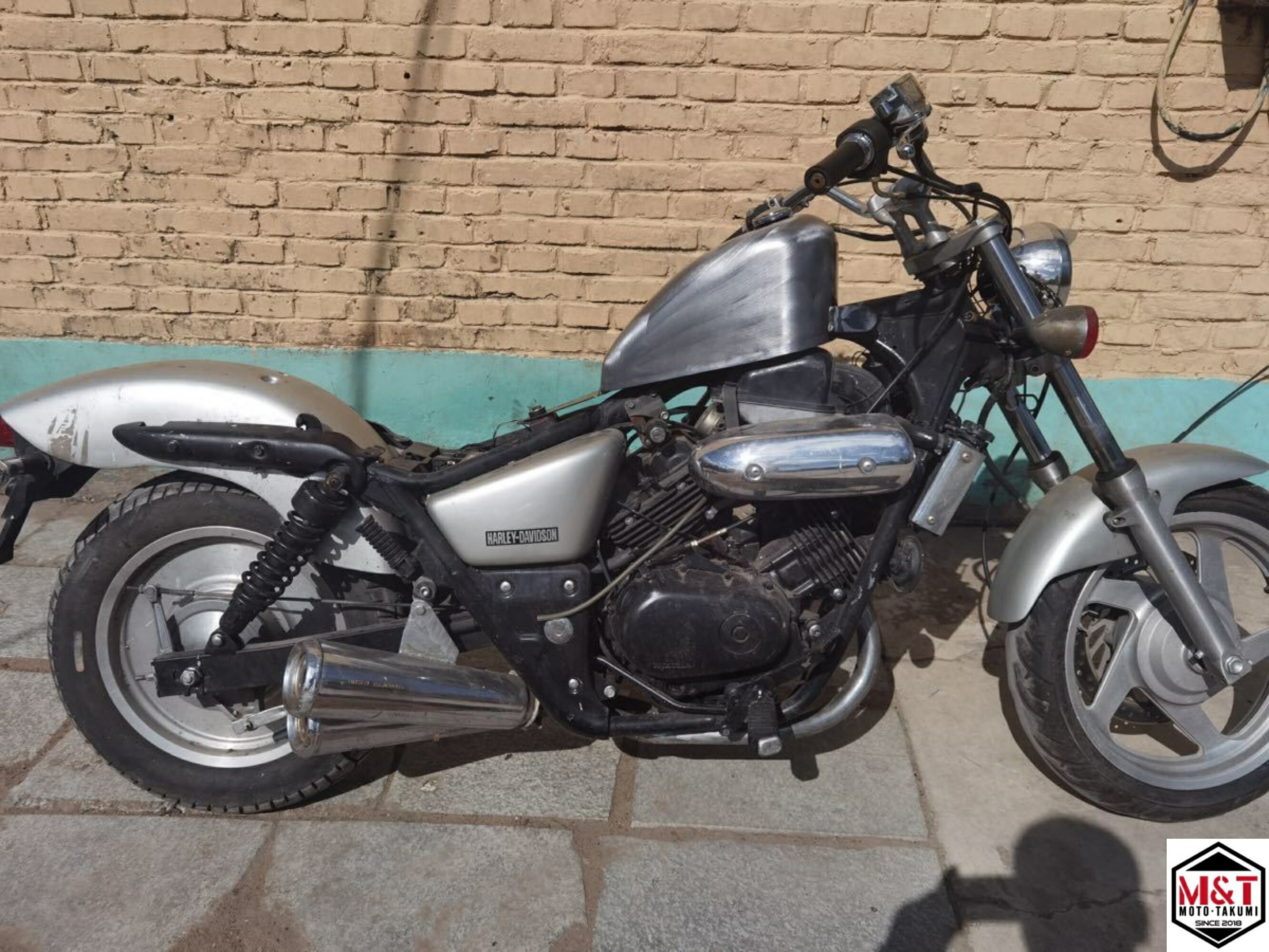 本物 マグナ250スポーツタンク