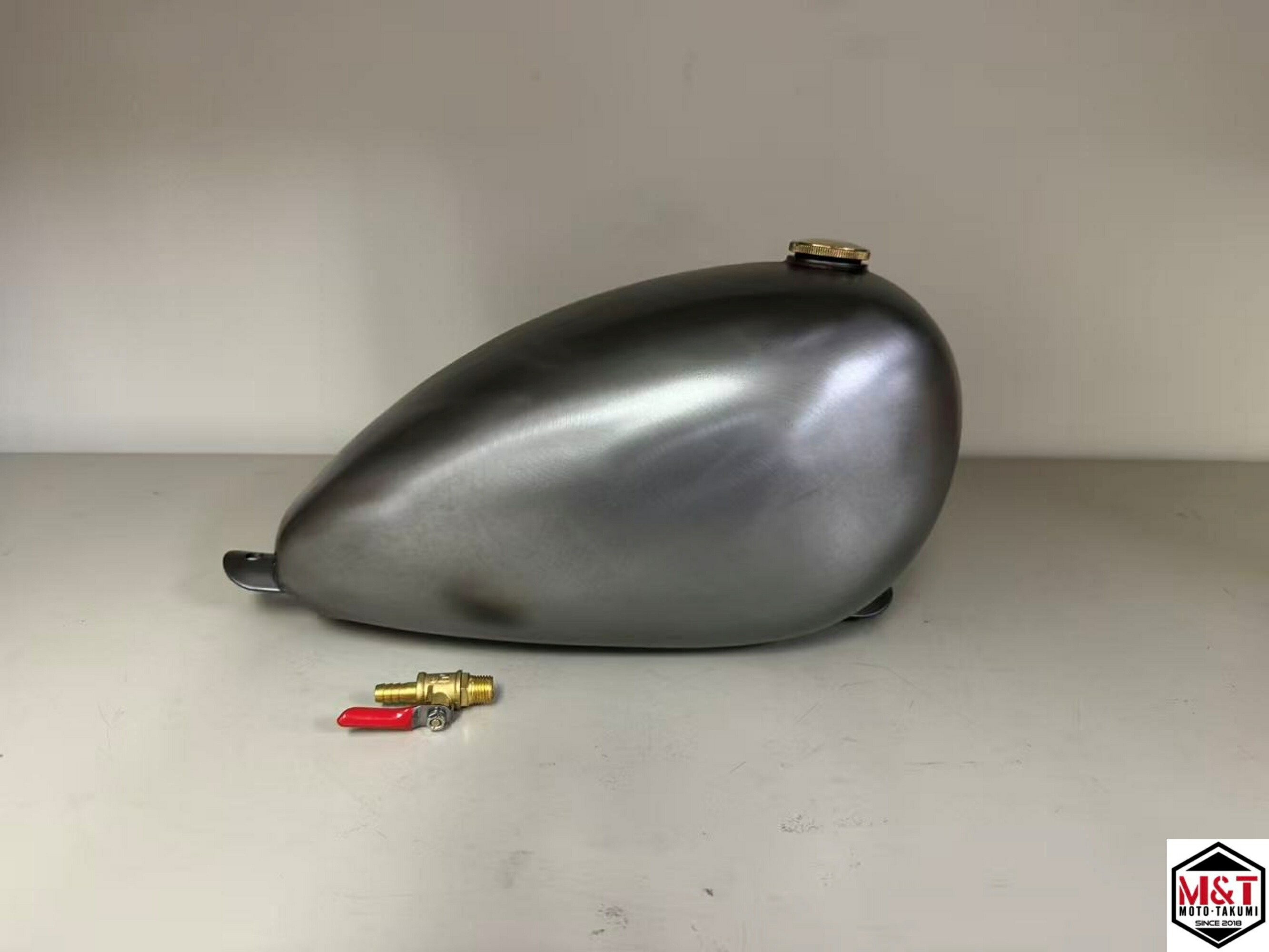 楽天市場】T-21 ハーレー用 汎用 ナロー ピーナッツタンク ワンオフ