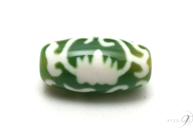 楽天市場】【老玉髄 緑 水蓮花天珠（2） 約20mm×10mm】 【メール便可