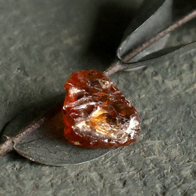 楽天市場】ヘソナイトガーネット / 原石 [1.1g] [rl340](roughloose