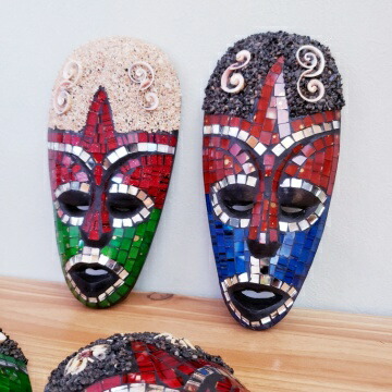 楽天市場】モザイクガラス お面 20cm 壁掛け 民族 マスク バリ雑貨