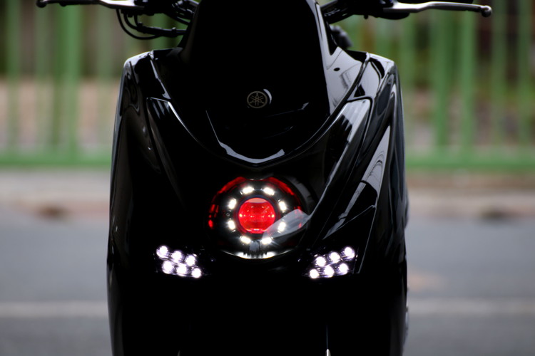 楽天市場】GAMMAS MAJESTY S(マジェスティS)魚眼ヘッドライト天使眼