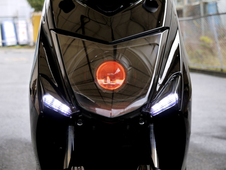 シグナスX 3型 三型 ポジションライト お久しぶりです。 今回は