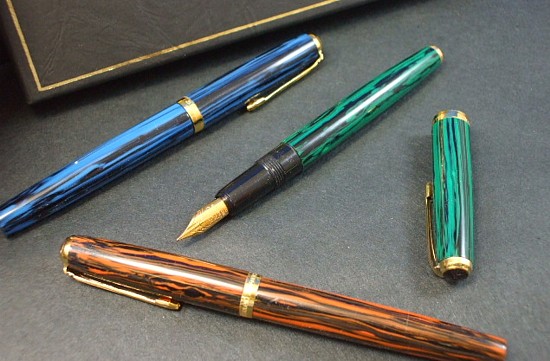 加藤製作所】セルロイド ボールペン 縦縞グリーン 加藤製作所