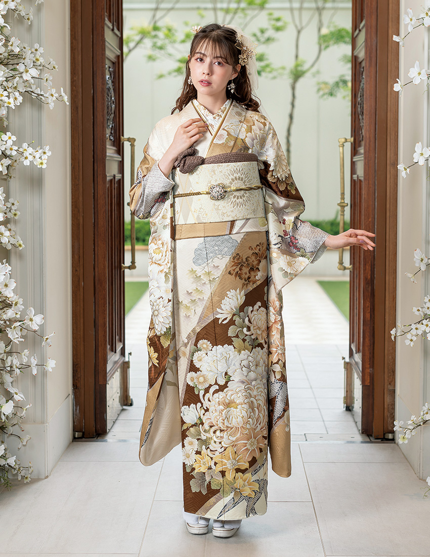 成人式 振袖フルセット◎ 着付け小物付き 豪華正絹 セール】 仕立付き 正絹振袖 フルセット32点 白色 くすみ色 花柄 絹100