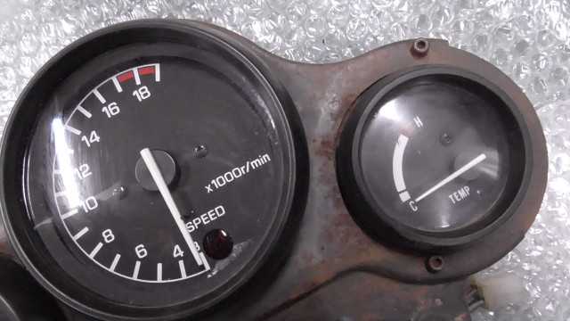 楽天市場】バイクパーツ FZR250 2KR-126xxx の メーター *1673397541