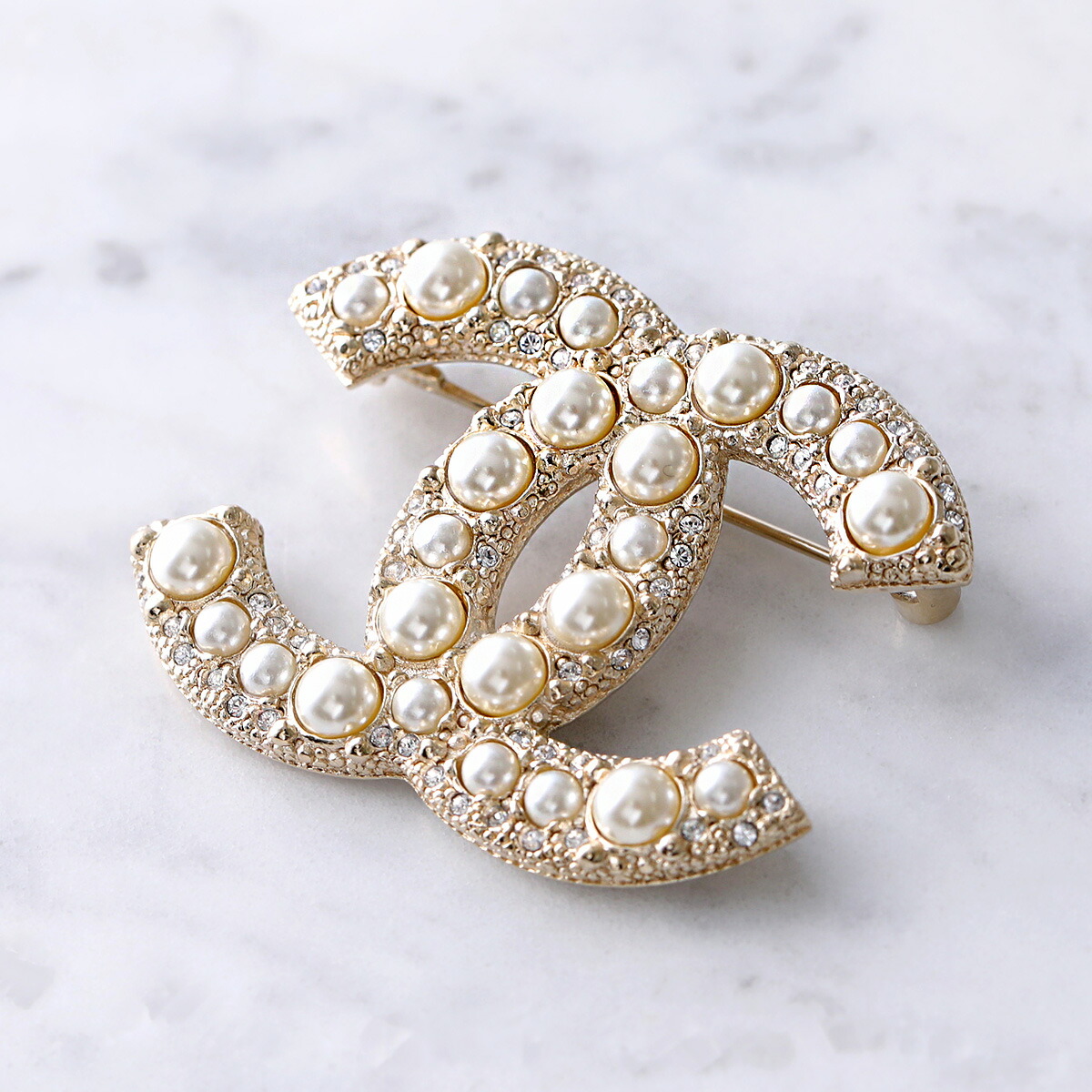 CHANEL】シャネルCCロゴ お花ブローチ CHANEL】シャネルCCロゴ お花