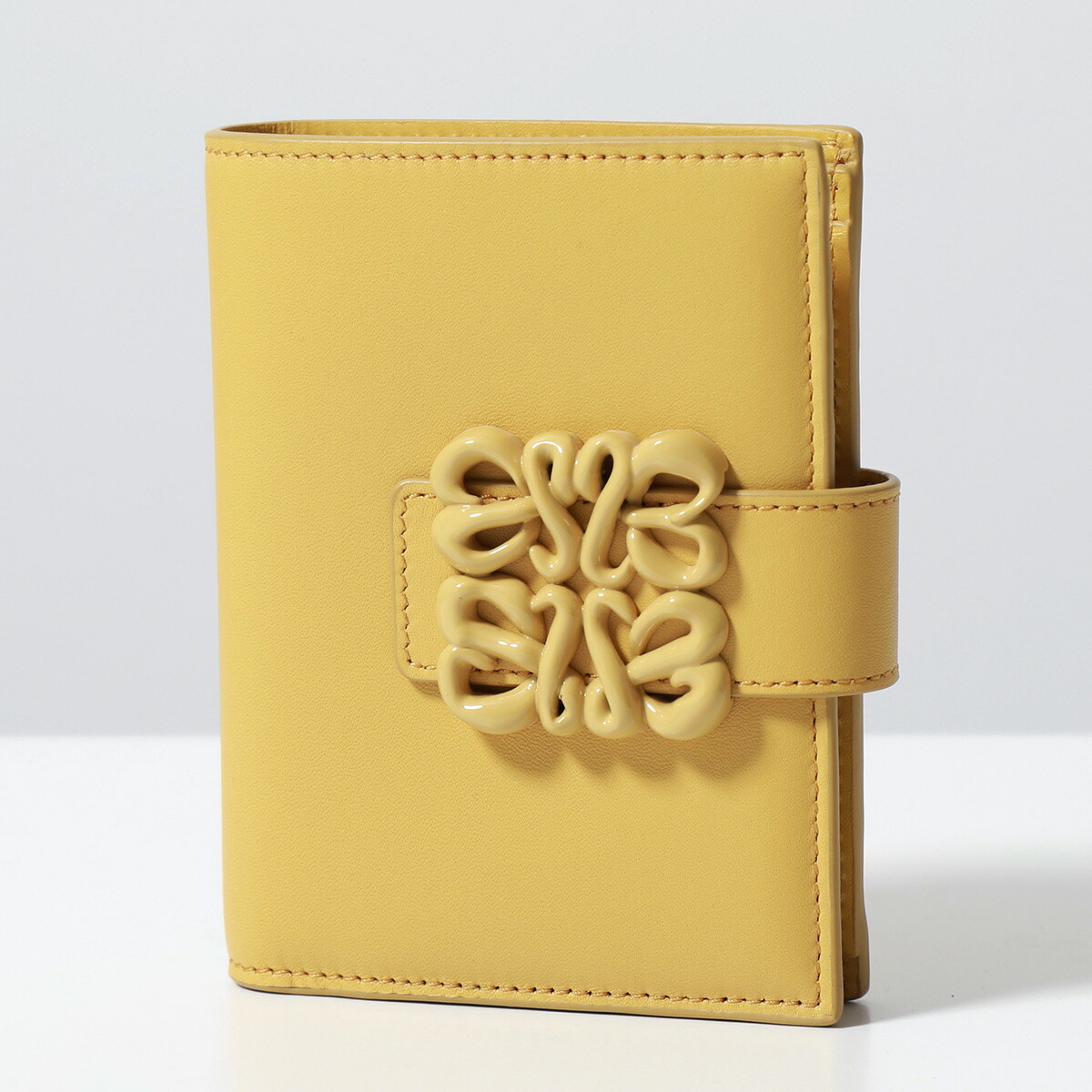 楽天市場】LOEWE ロエベ 二つ折り財布 C821W63X01 レディース