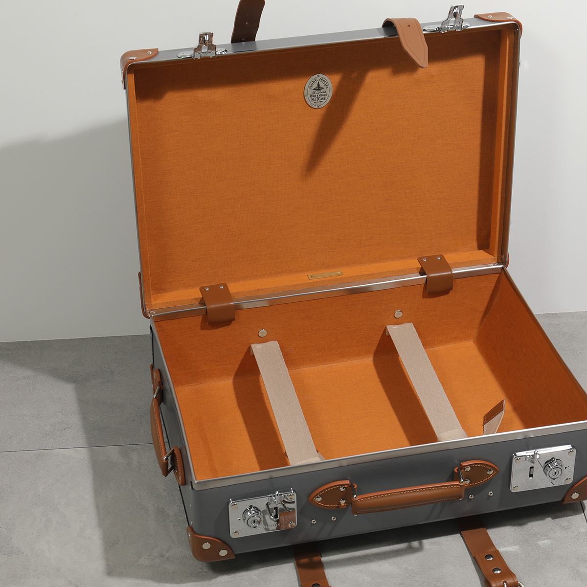 ゆうみさん専用グローブトロッターオレンジ キャリーケース ゆうみさん