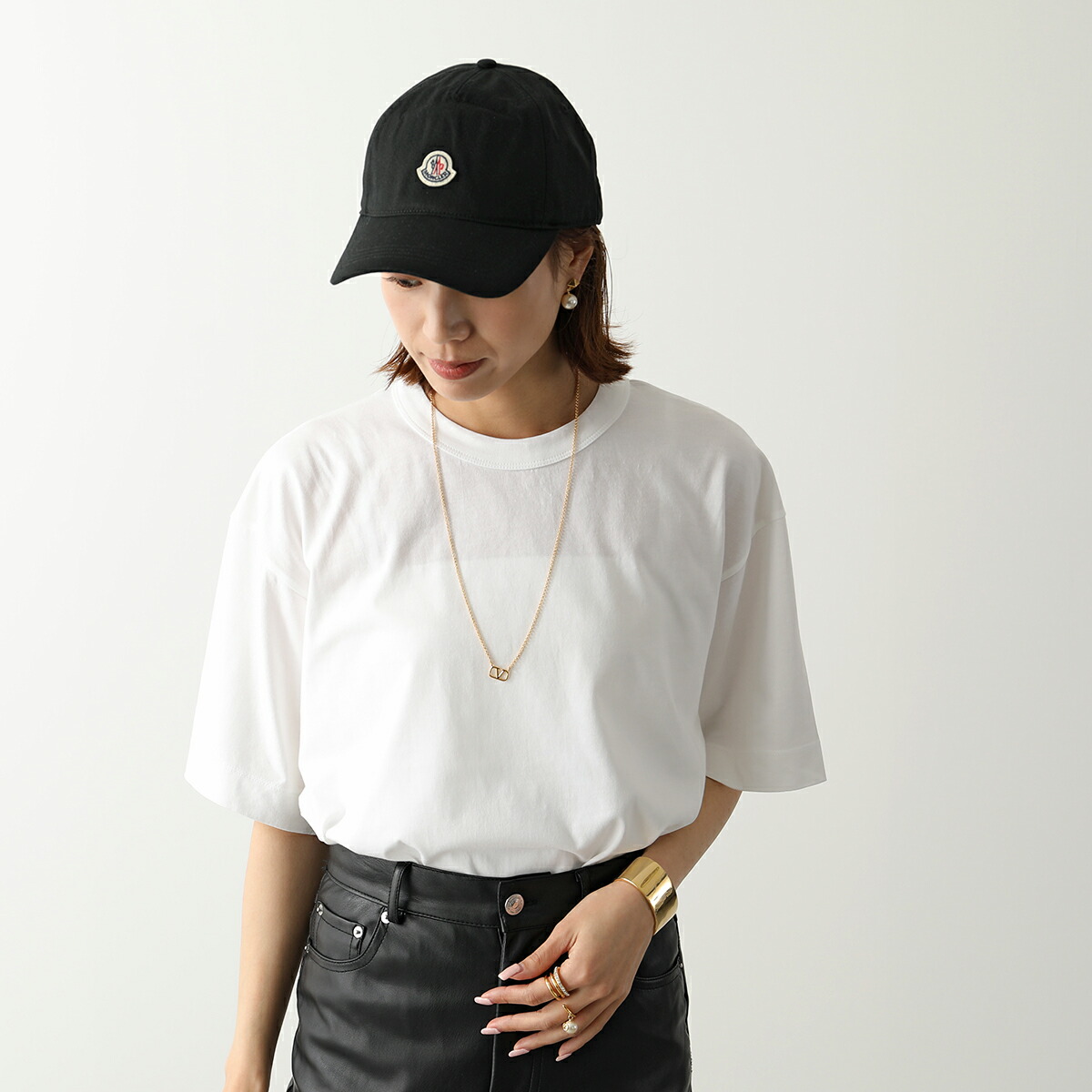 MONCLER ネイビーキャップ ストライプバンド付き