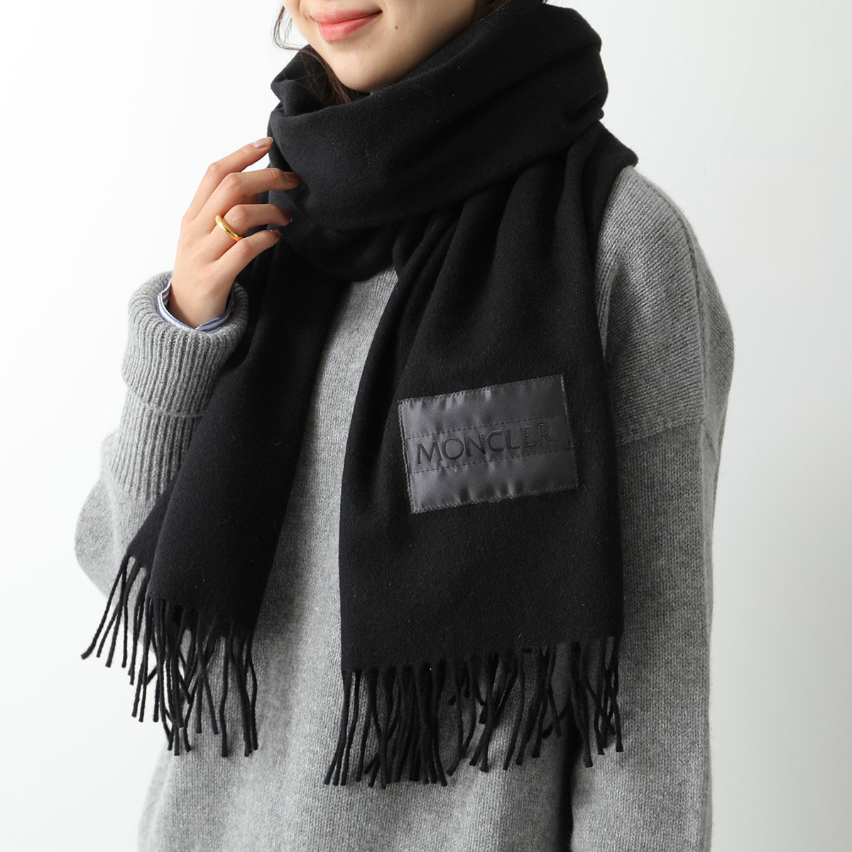 MONCLER モンクレール マフラー ストール 中綿ロゴチケット ウール