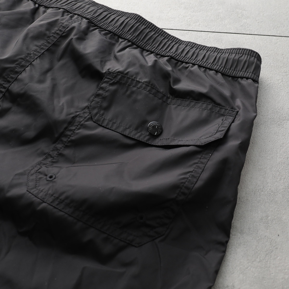 美品】MONCLER モンクレール 正規品 スウィムショーツ ボタニカル柄 S