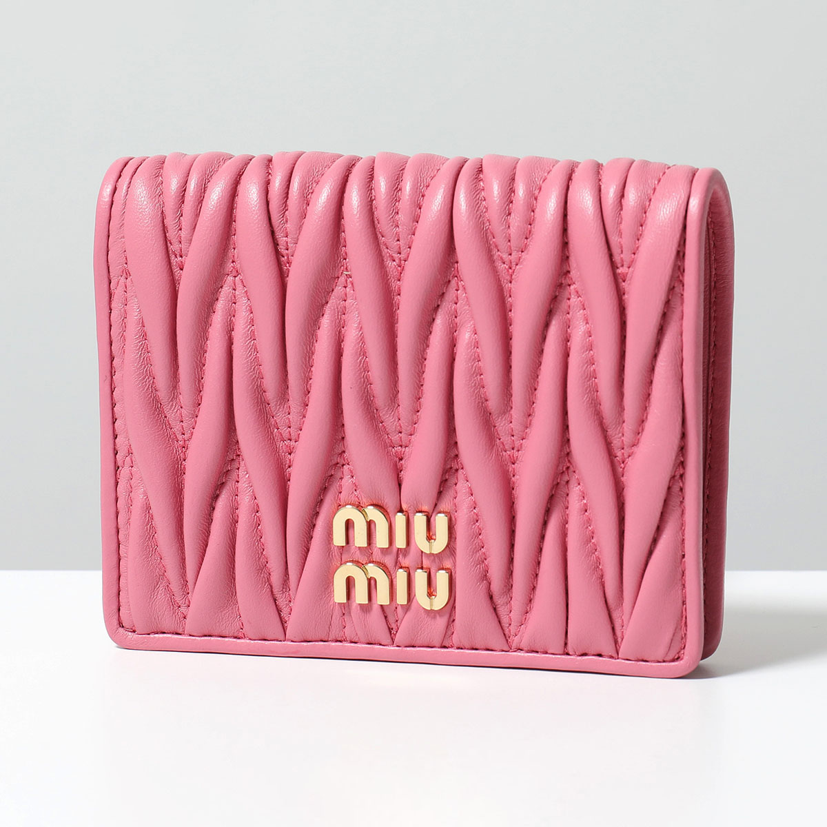 楽天市場】【カラー限定特価】MIUMIU ミュウミュウ 二つ折り財布