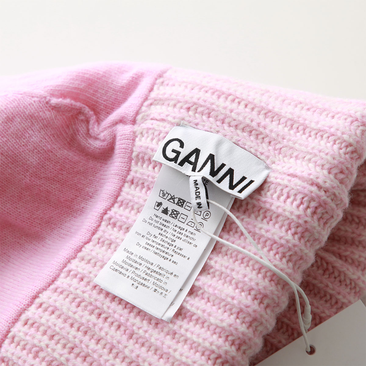 GANNI ピンク リブ編みニット帽 美品 GANNI ピンク リブ編みニット帽