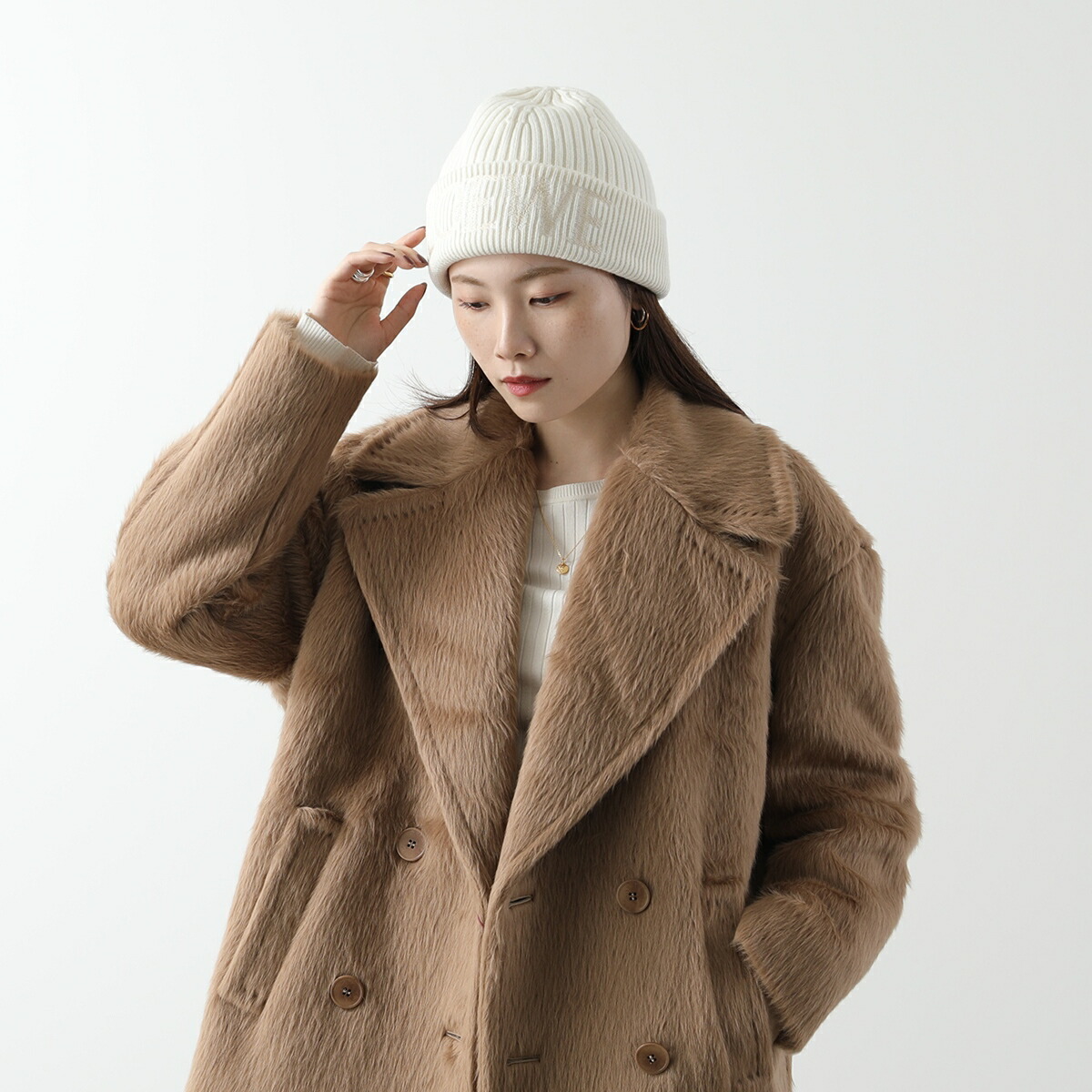 値下げしました」LOEWE アイボリー ニット帽 値下げしました」LOEWE