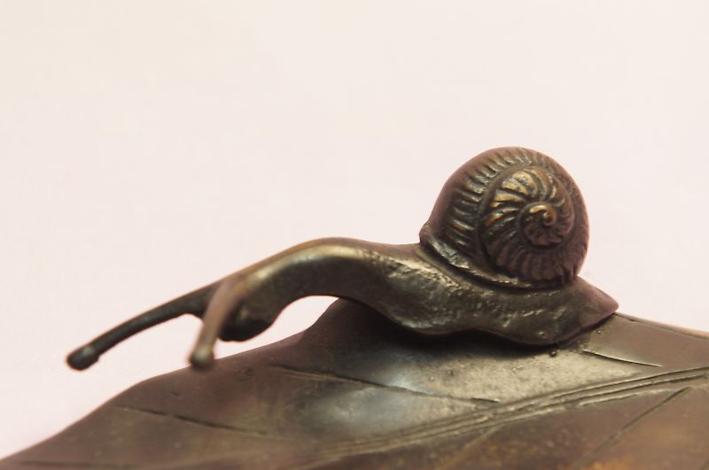 書鎮 紙押さえ 文鎮 蝸牛 カタツムリ 金工 銅製 書道具 ツキ10 楽天