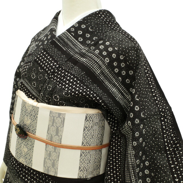 楽天市場】【中古】 訪問着 リサイクル 着物 正絹 袷 黒 × オフ