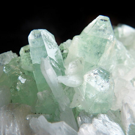 楽天市場】グリーンアポフィライト 原石 インド産 魚眼石 天然石