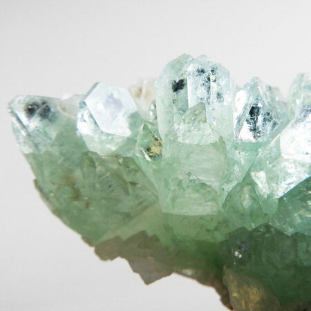 楽天市場】グリーンアポフィライト 原石 インド産 魚眼石 天然石