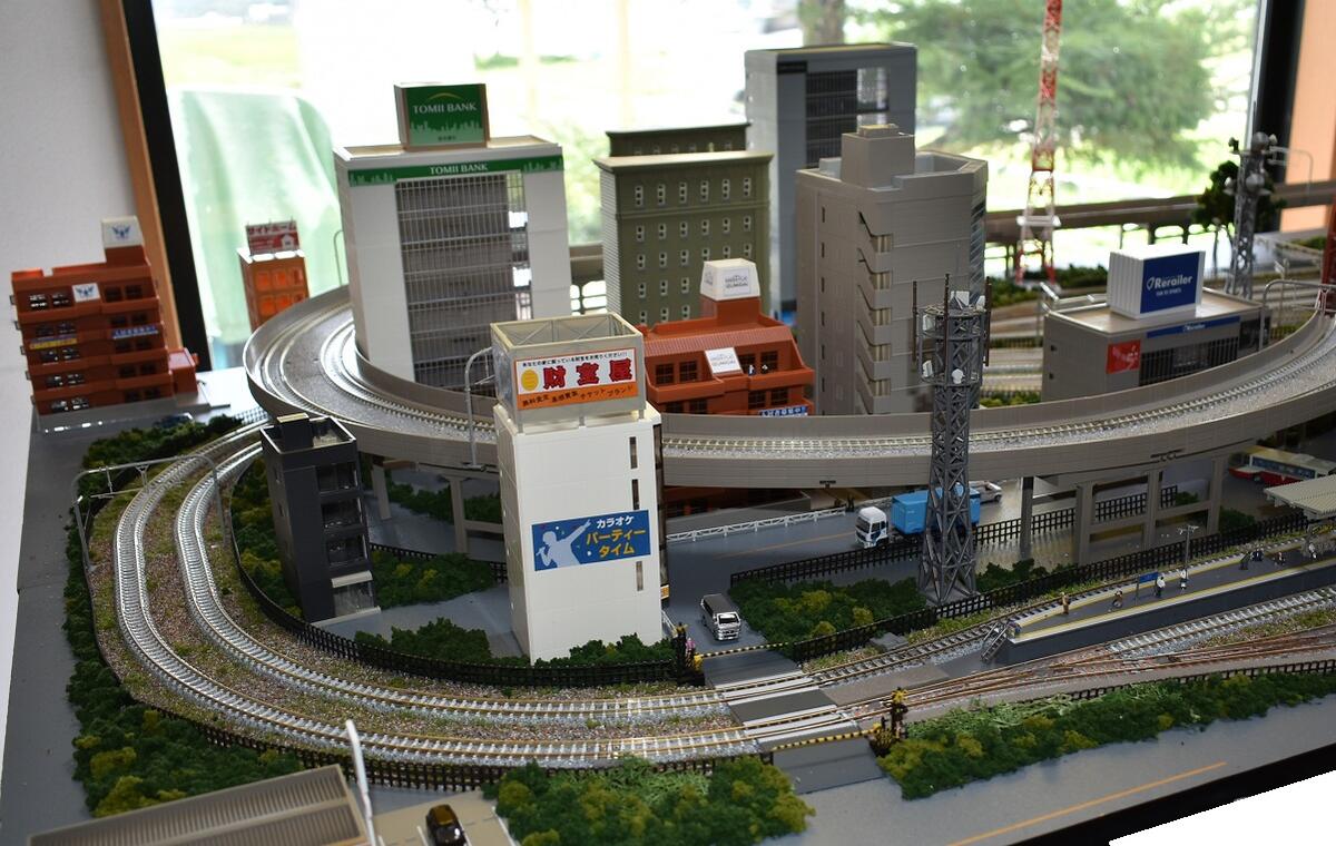 特大サイズ】鉄道模型 Nゲージ 複線 ジオラマレイアウト 完成品 特大