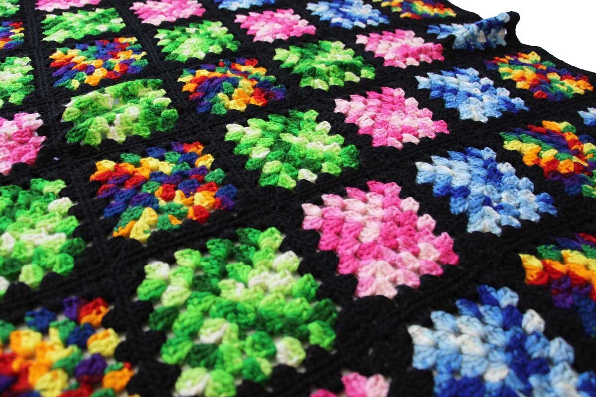 スクエア モチーフ ニット 最新 グラニー ブランケット 黒☆G カギ編み