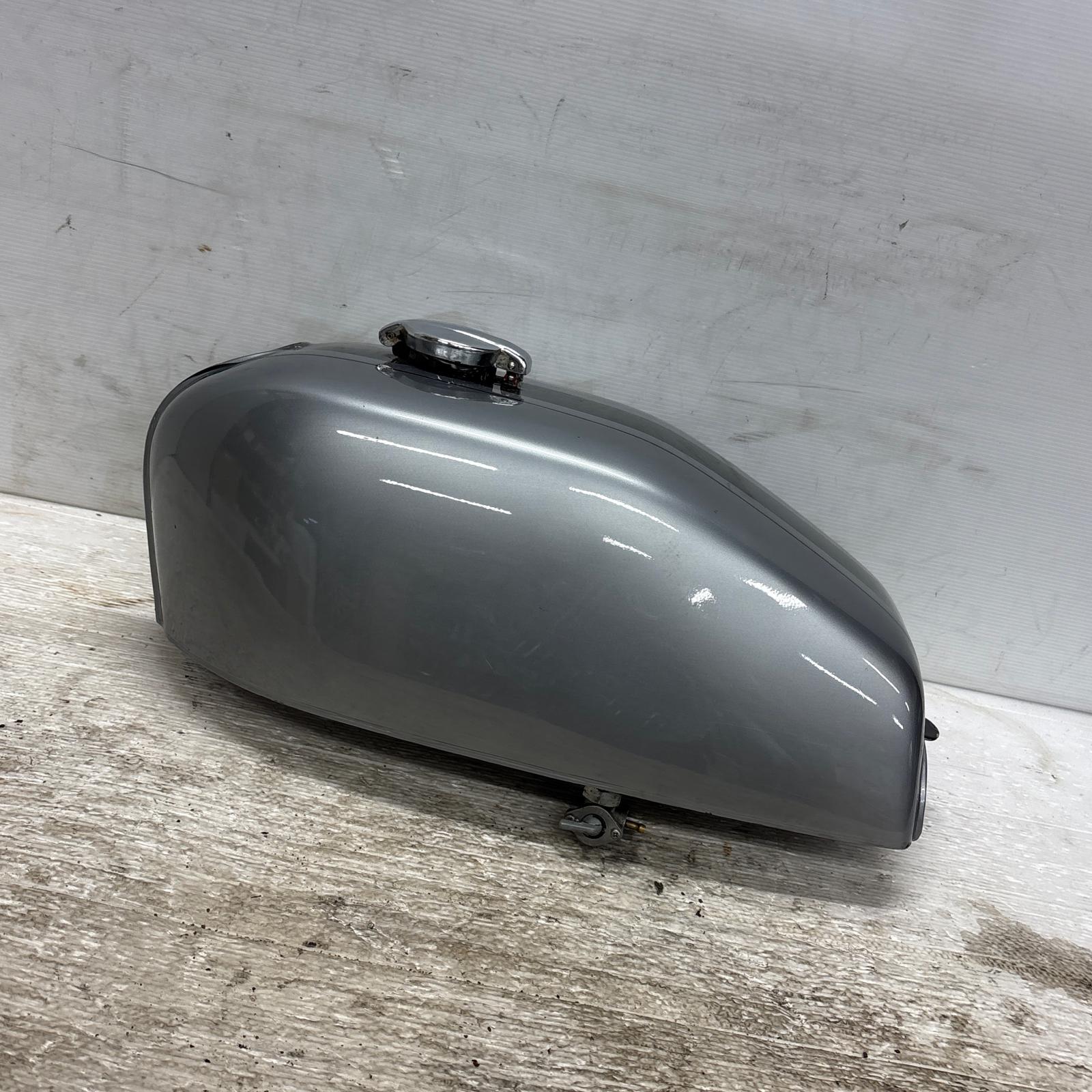 楽天市場】CB（タンク｜外装パーツ）：パーツ<バイク用品<車用品