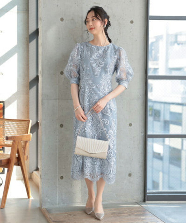 楽天市場】パーティードレス エンブロイダリーコクーンドレス ミディ丈