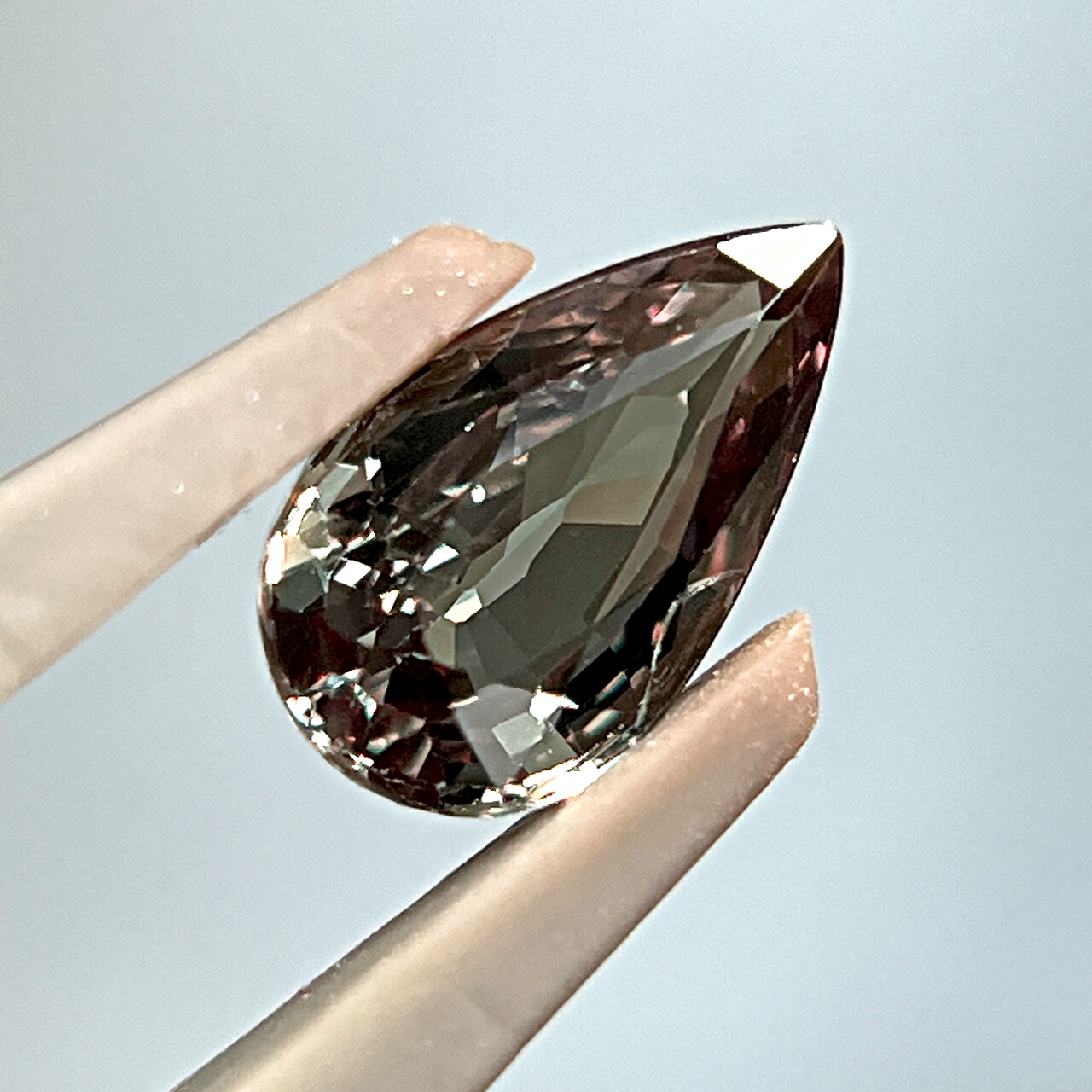 楽天市場】【カラーチェンジ】ガーネット ベキリー産 0.85ct ルース