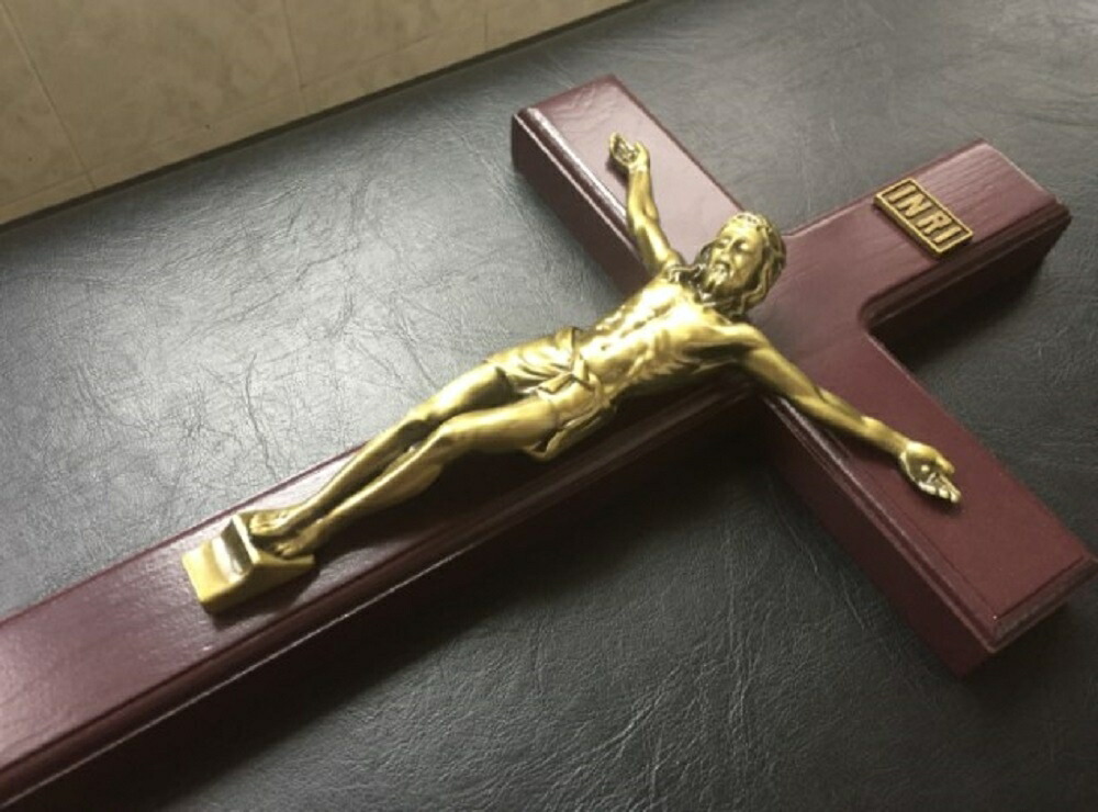 楽天市場】【在庫限り】 木製キリスト像 木製十字架 オブジェ 置物