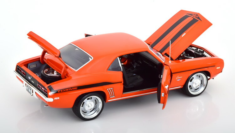GMP/'68 Chevyシボレー Camaroカマロ 1/18 996台限定 imgrc0104831901.jpg