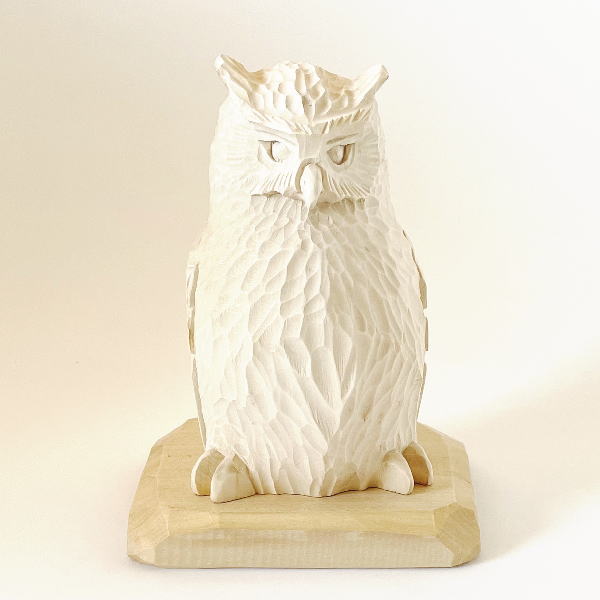 楽天市場】一品作 木彫り ふくろうの置物 しなの木【400】 佐藤憲治
