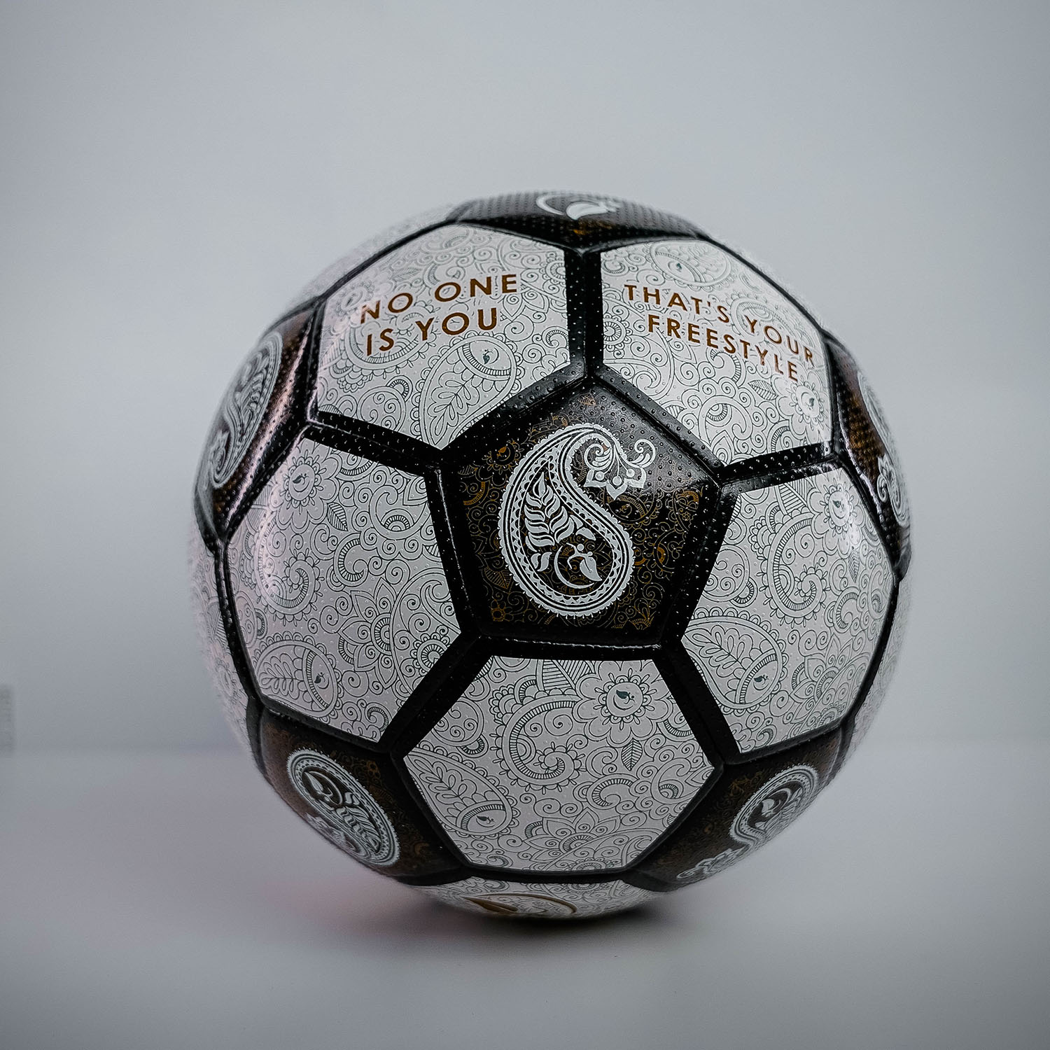 サッカーボール HOMA OFFICIAL FREESTYLE BALL サッカーボール HOMA
