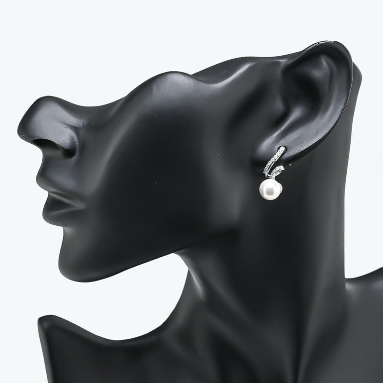 楽天市場】スワロフスキー SWAROVSKI ピアス Gabriella ドロップピアス