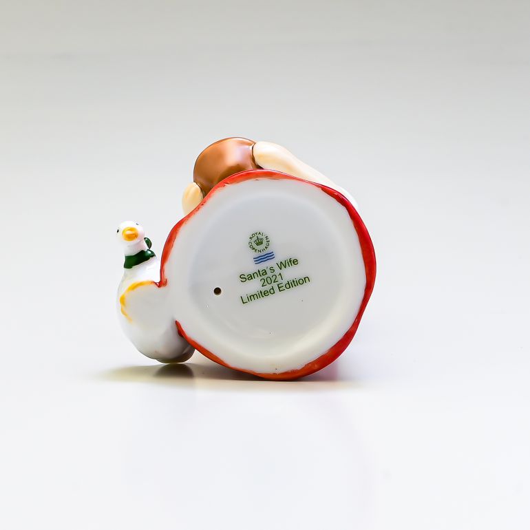 ロイヤルコペンハーゲン女性とガチョウのフィギュア ロイヤル