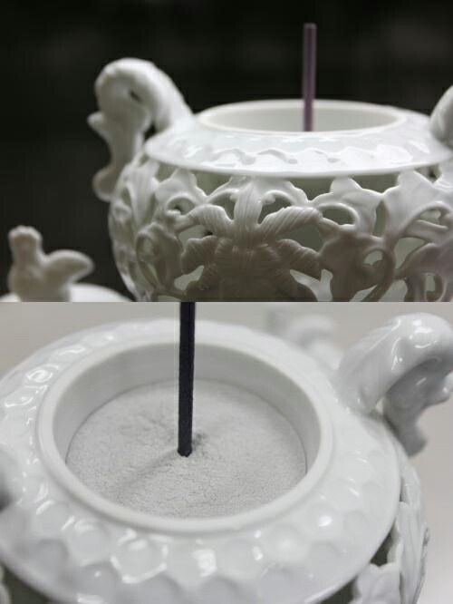 有田焼 景泉作☆獅子摘 透かし香炉☆香炉 白磁 陶磁器 三つ足