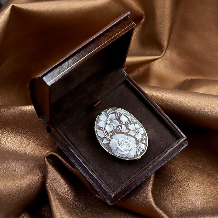 楽天市場】大きなカメオ ブローチ ネックレス 18金枠 美しいお花の図柄