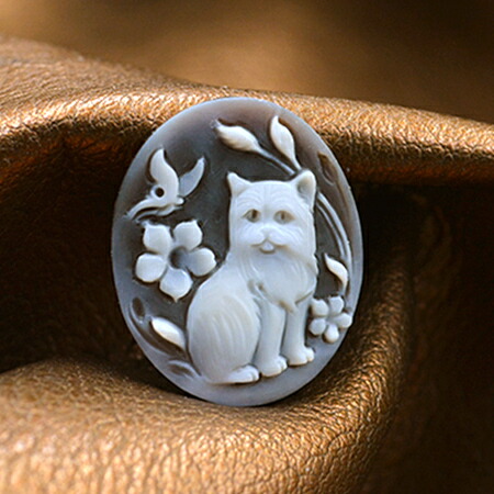 シェルカメオ K18イタリア 手掘り 作家アメンドラの署名刻印入り