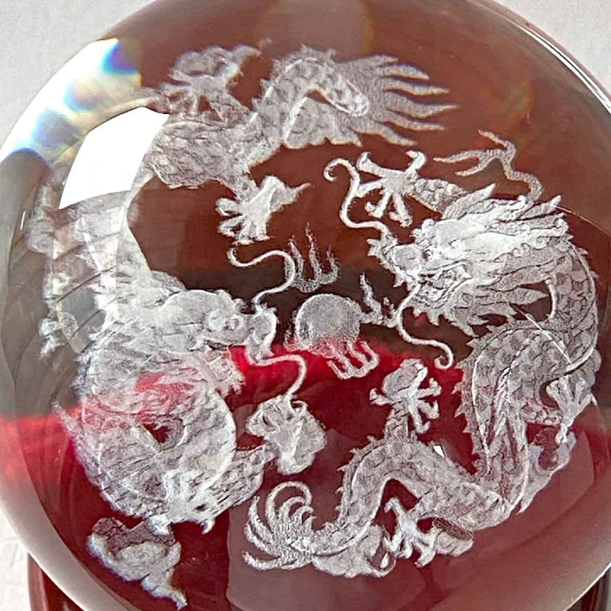 風水・縁起物】開運龍の大型置物 水晶玉を抱える龍 台座付き 風水