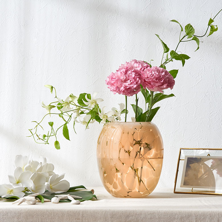 泡模様のピンクガラス花瓶 泡模様のピンクガラス花瓶 泡模様のピンク