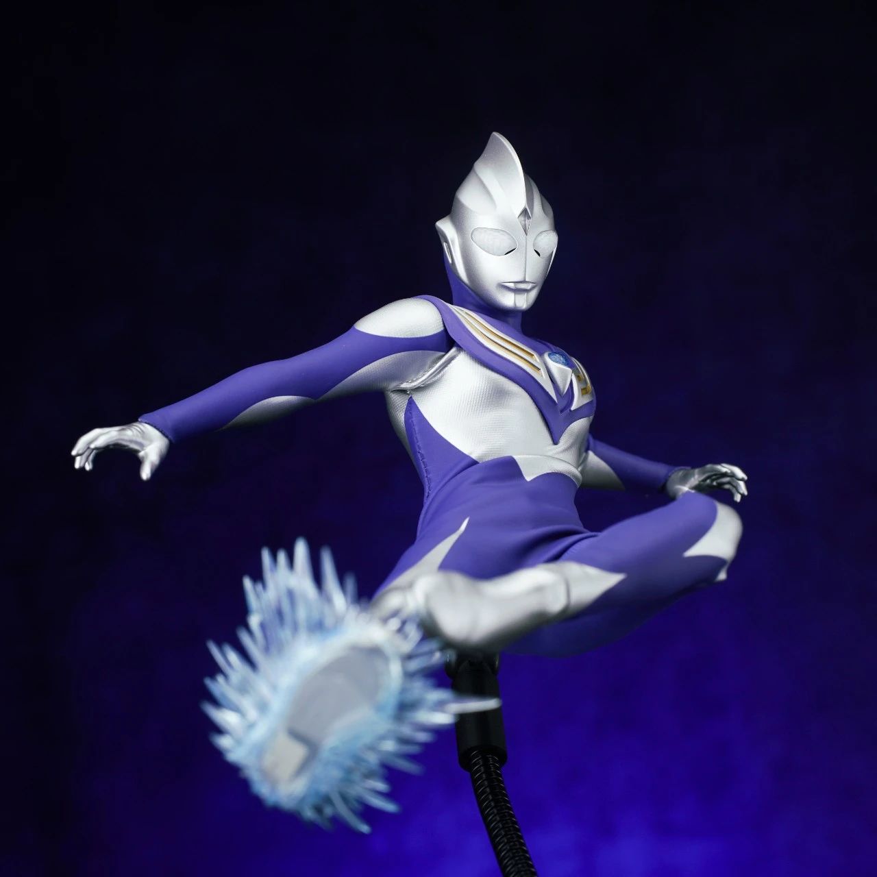 楽天市場】Alphamax 1/6 ウルトラマンティガ Ultraman Tiga 可動