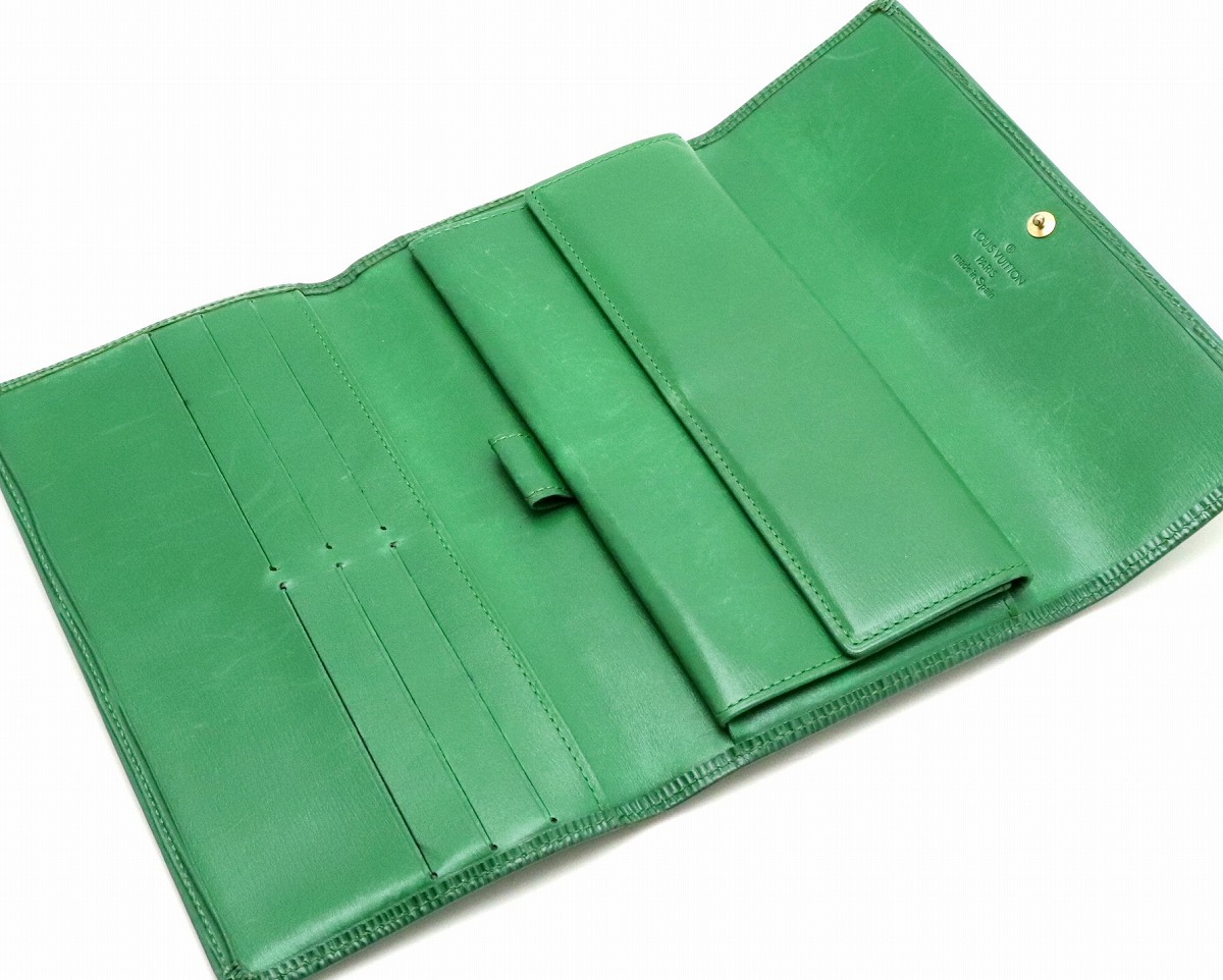 Louis Vuitton ルイ・ヴィトン エピ レザー 三ッ折長財布 グリーン