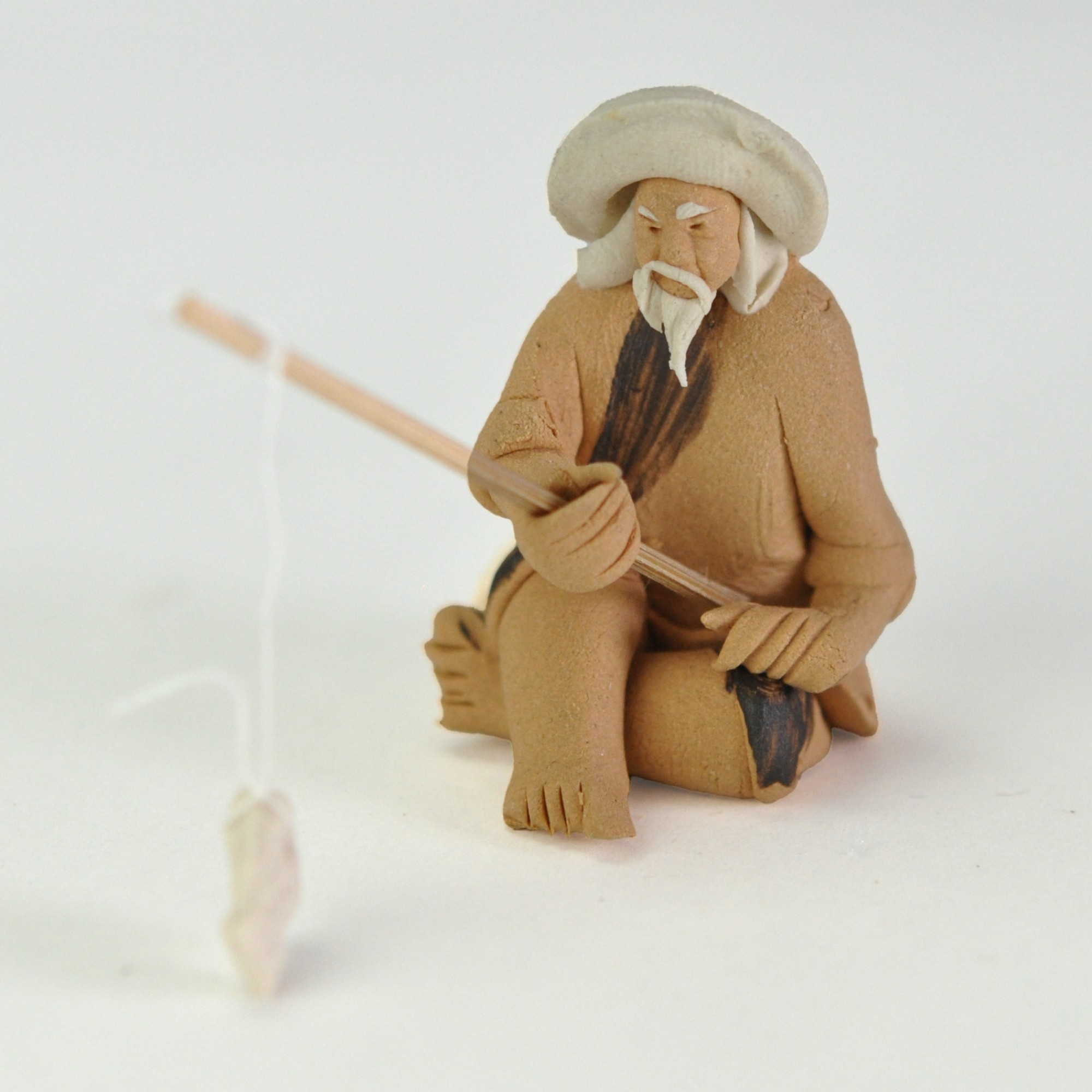 楽天市場】陶器の置物 フィギュア あぐらをかく漁師 : 盆栽妙 楽天市場店