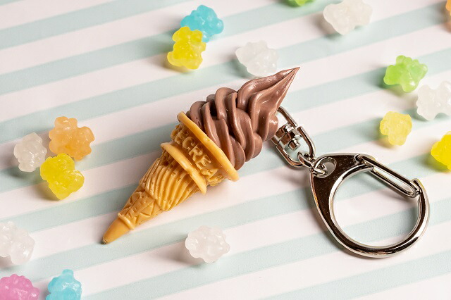 専用】チョコレートアイスネックレスとキャラメルアイスのキーホルダー