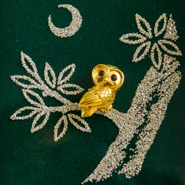 楽天市場】純金製 アートレリーフ フクロウ 3D ( プレート名入れ有料