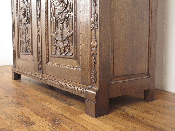 らんイタリア製 大型アンティークキャビネット らんイタリア製 大型