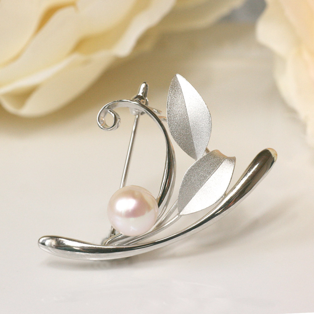 MIKIMOTO パールリーフブローチ セレモニーなど 【公式通販】