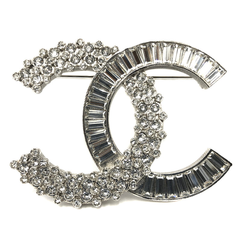 CHANEL ダブルCロゴ 購入 ブローチ シルバー ダブルCロゴ CCロゴ