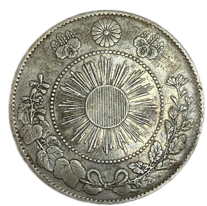 希少明治 22年一円銀貨 龍デザイン 希少明治 22年一円銀貨 龍デザイン