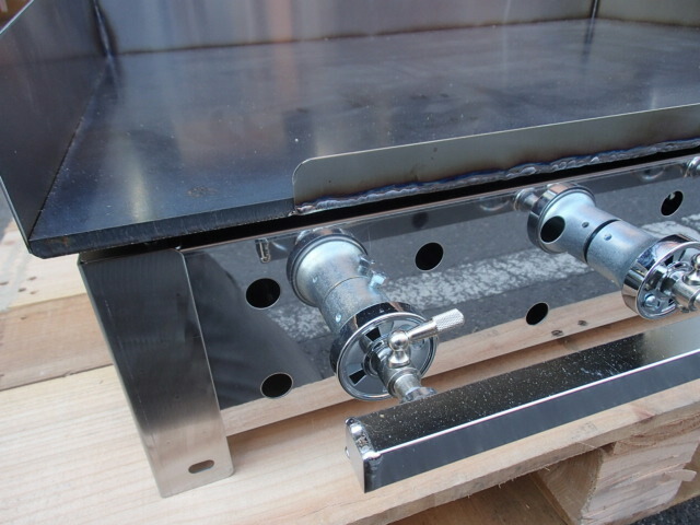 楽天市場】鉄板焼き ガス式 LPG用 OGS-4-750 4方カコイ鉄板焼き器間口